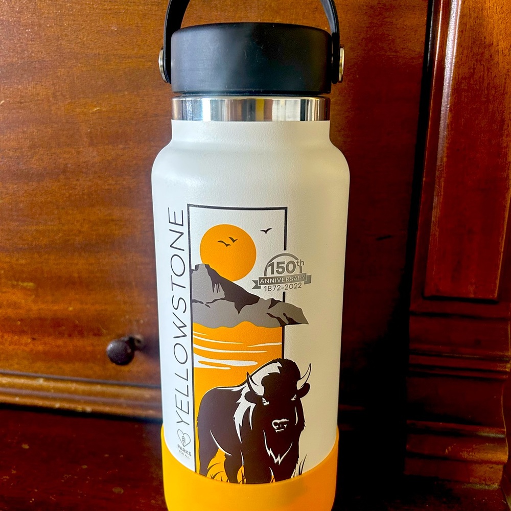 Yellowstone 150th Anniversary Hydro Flask